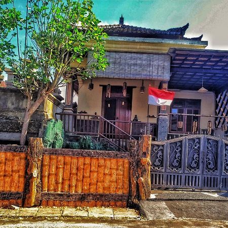 Bunk'D Backpackers Villa Jimbaran Extérieur photo